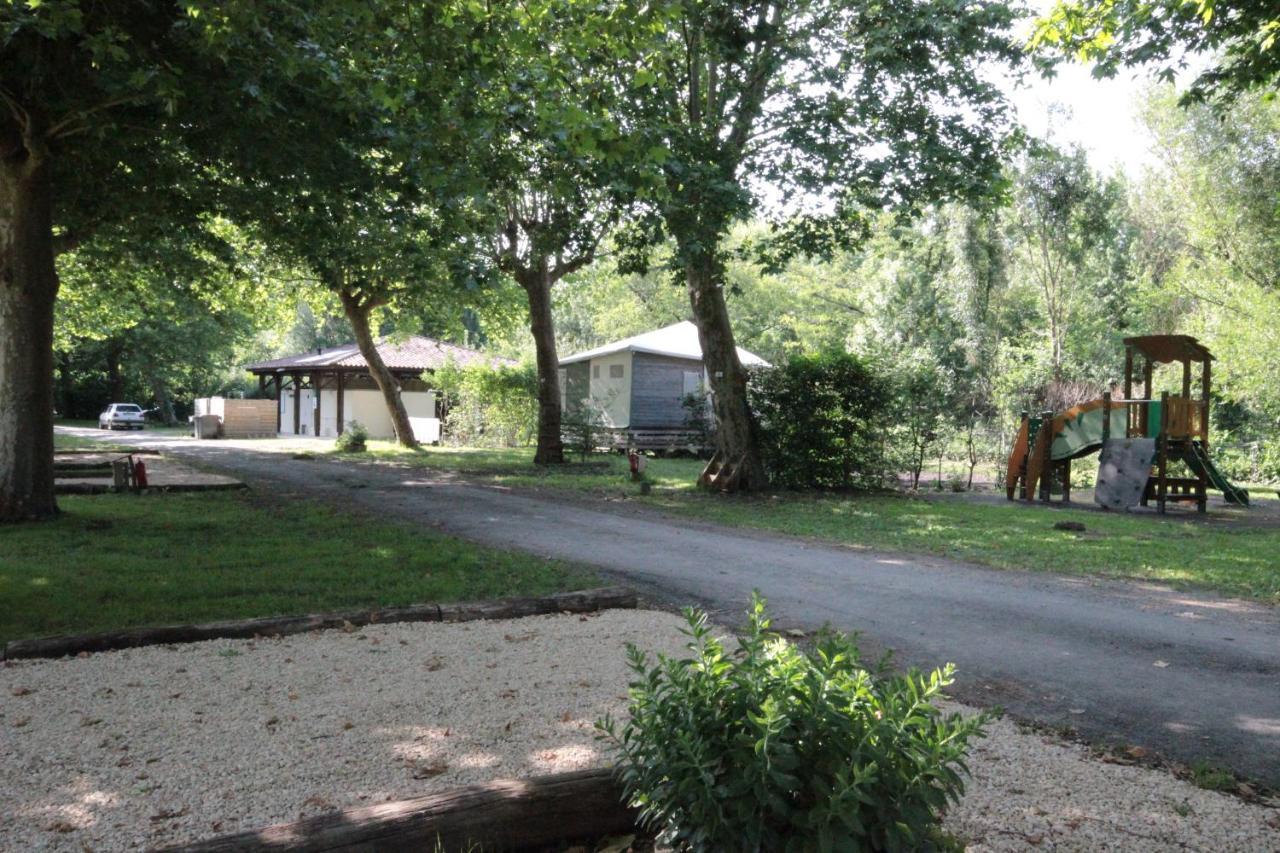 Camping L'Ilot Du Chail Sansais Εξωτερικό φωτογραφία