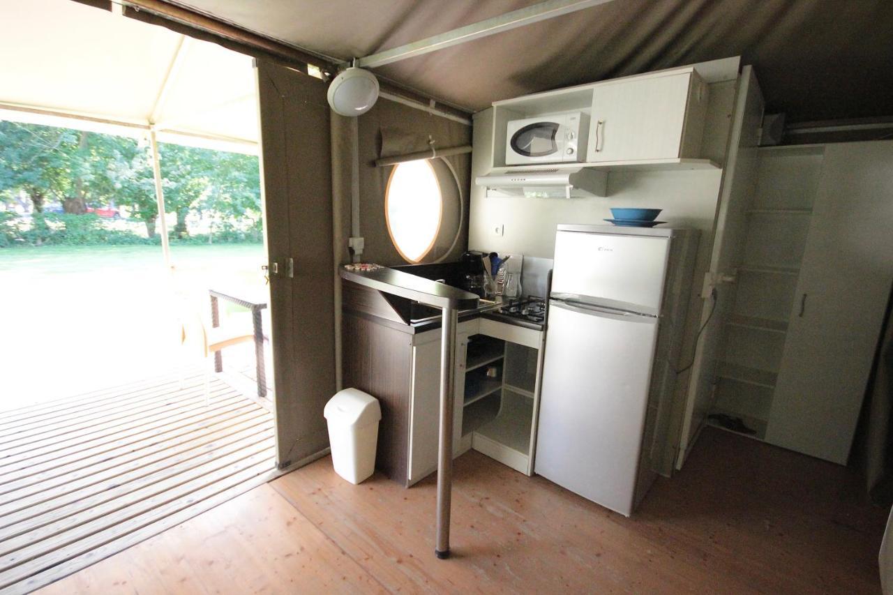 Camping L'Ilot Du Chail Sansais Εξωτερικό φωτογραφία