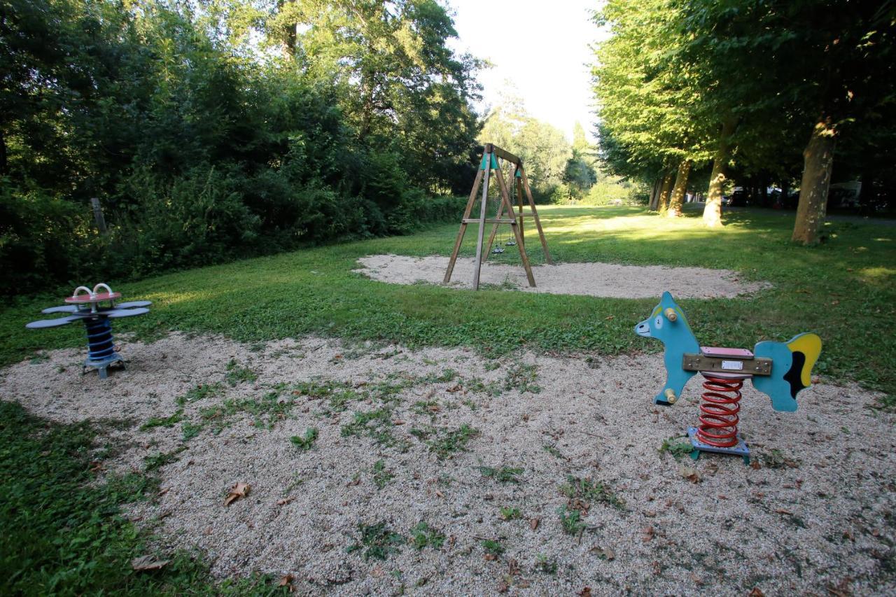 Camping L'Ilot Du Chail Sansais Εξωτερικό φωτογραφία