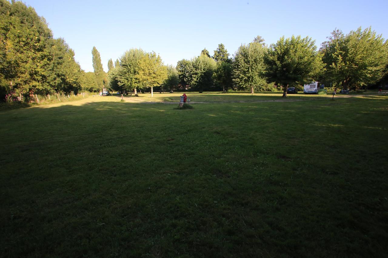 Camping L'Ilot Du Chail Sansais Εξωτερικό φωτογραφία