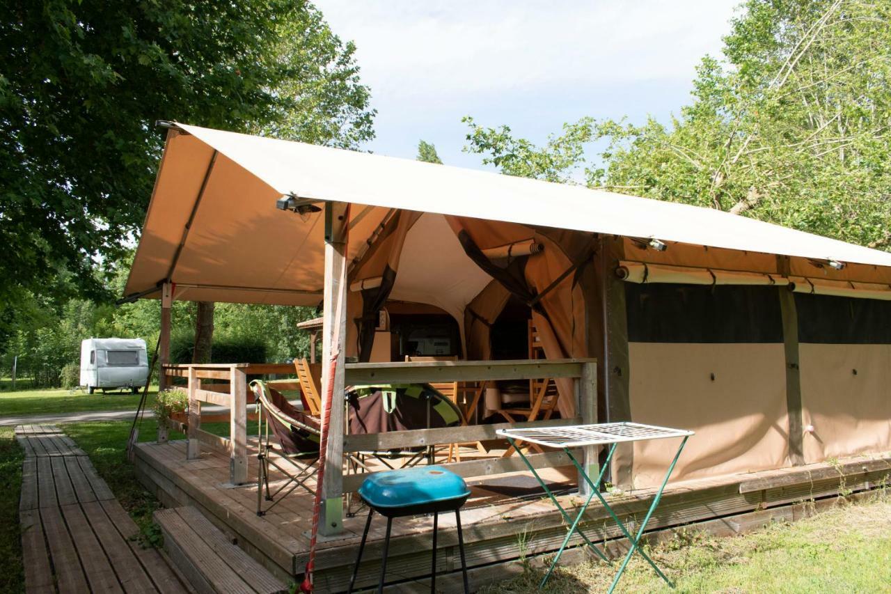 Camping L'Ilot Du Chail Sansais Εξωτερικό φωτογραφία